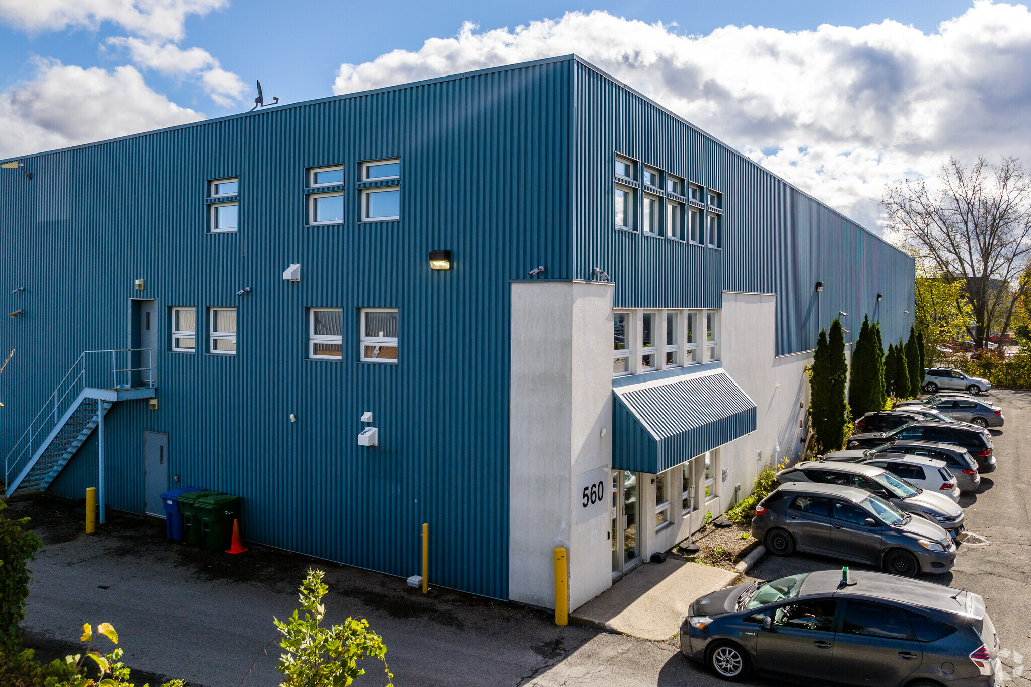 560 Boul Industriel, St-Eustache, QC en venta Foto principal- Imagen 1 de 5