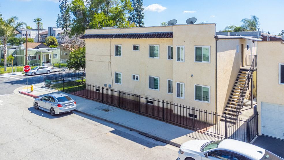 5101 Lindsey Ave & 9148 Verner St, Pico Rivera, CA en venta - Foto del edificio - Imagen 2 de 50