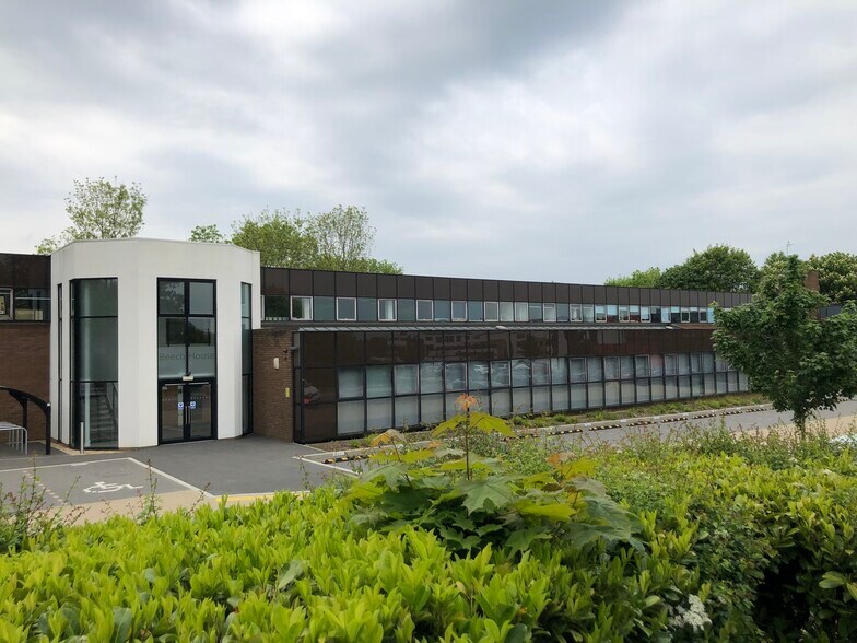 Breckland, Milton Keynes en alquiler - Foto del edificio - Imagen 2 de 3