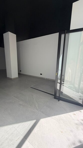 Local en Torrejón de Ardoz, Madrid en alquiler - Foto del interior - Imagen 2 de 7