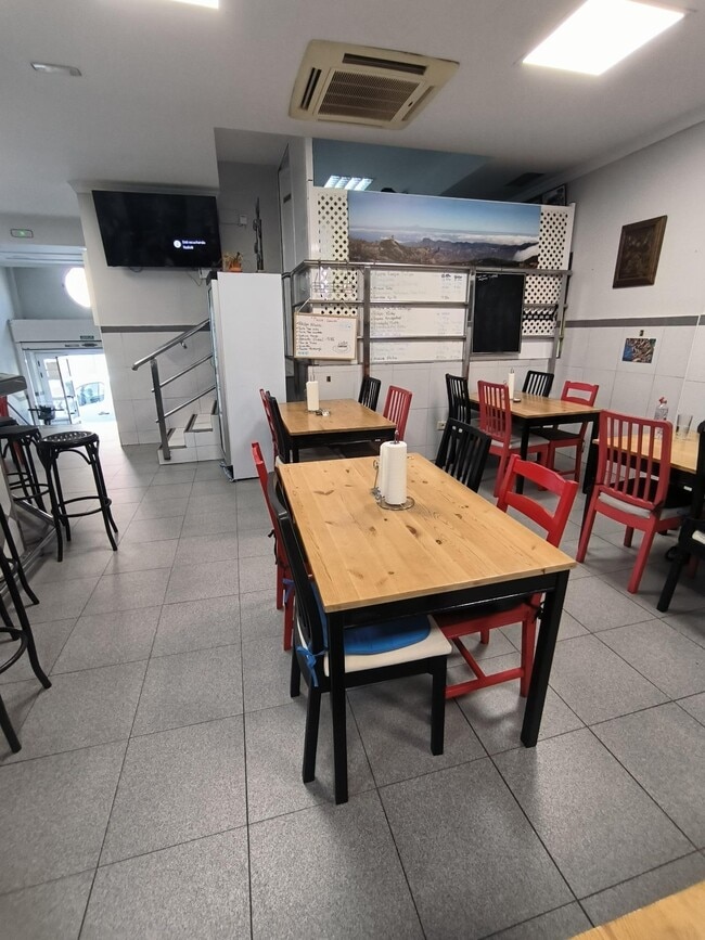 Más detalles de Anzofe, 68, Las Palmas de Gran Canaria - Local en venta