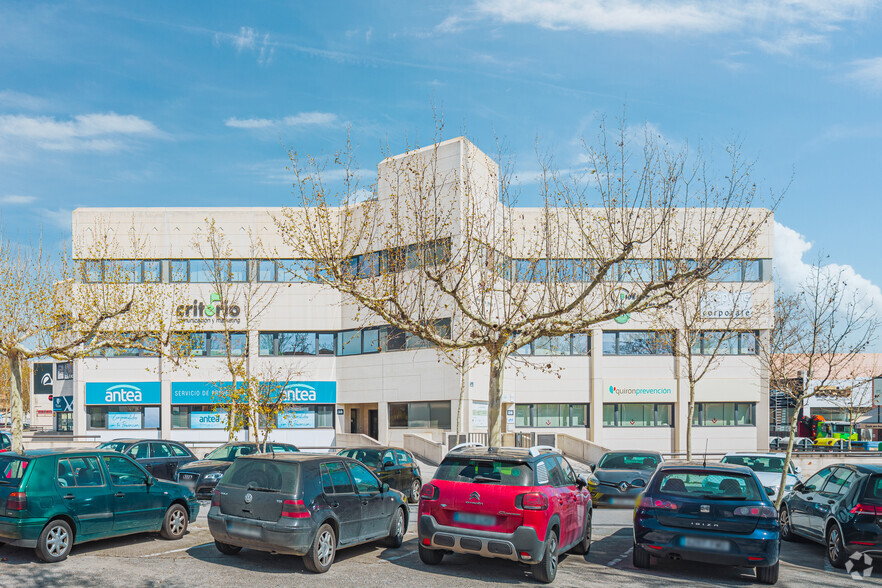 Oficinas en Las Rozas de Madrid, MAD en venta - Foto del edificio - Imagen 3 de 3