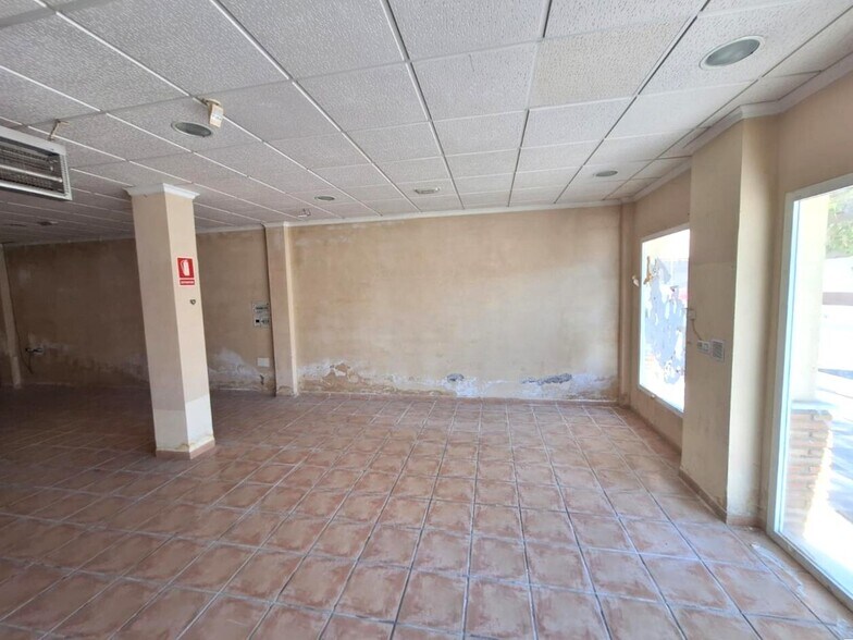Local en Olula del Río en venta - Foto del edificio - Imagen 2 de 19