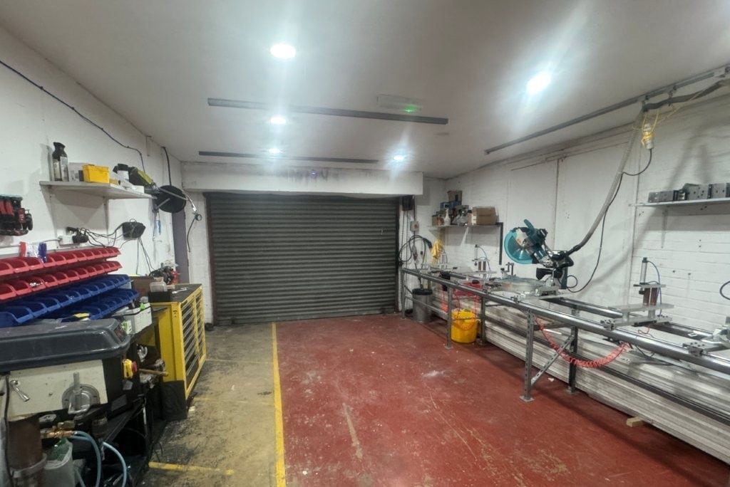 Sanders Rd, Wellingborough, NTH NN8 4NL - Unidad 19 - - Foto del interior - Image 1 of 1