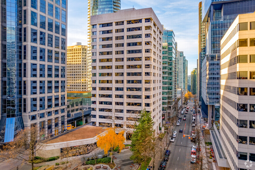 1100 Melville St, Vancouver, BC en alquiler - Foto del edificio - Imagen 1 de 6