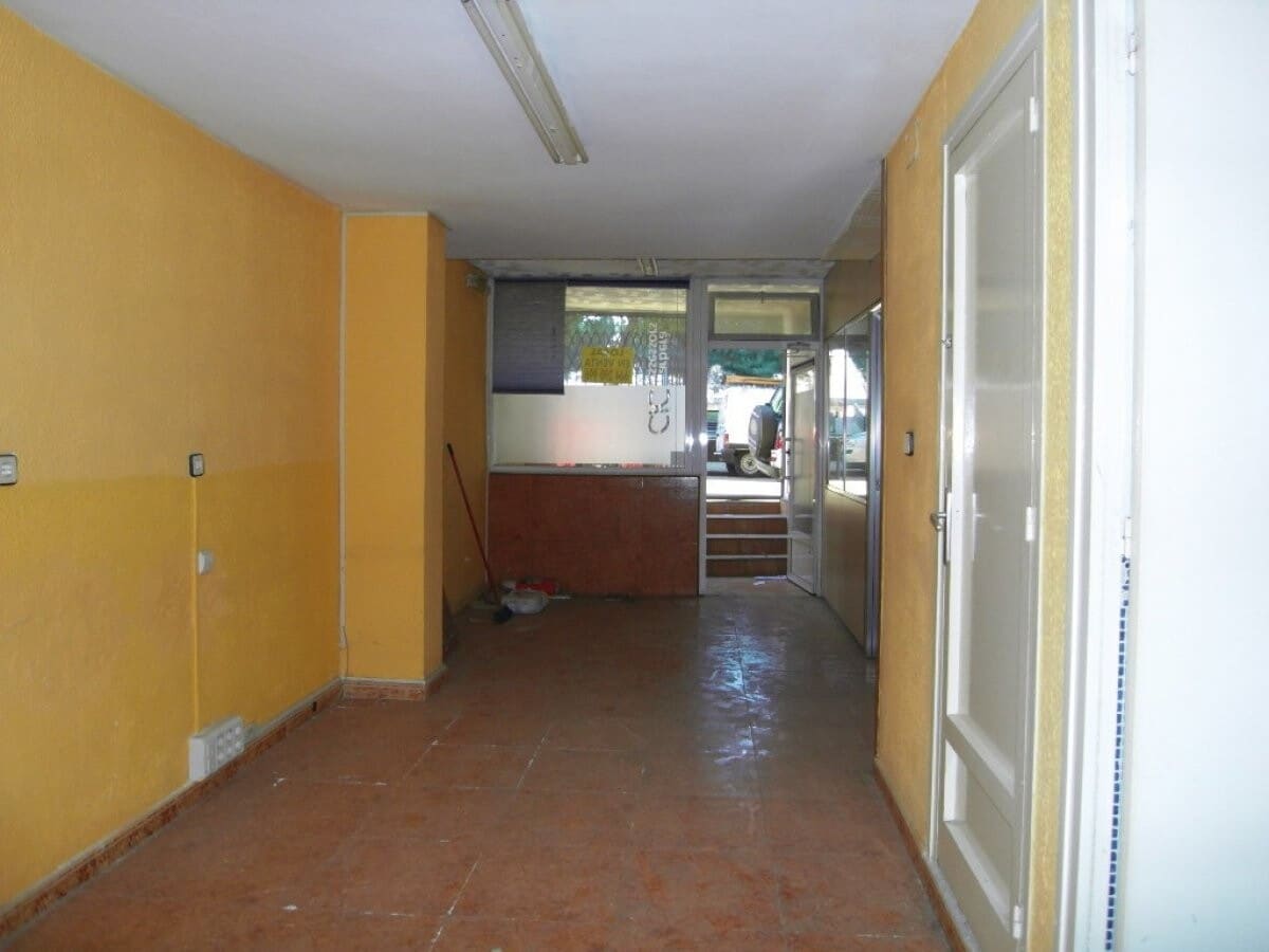 Barberà del Vallès, BAR 08210 - Unidad Esc A - 1 -  - Foto del interior - Image 1 of 7