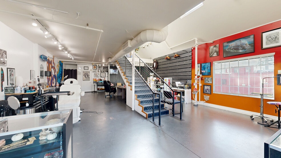 1450-1470 & 1462 W 9th St cartera de 2 inmuebles en venta en LoopNet.es - Matterport 3D Scan - Imagen 2 de 23