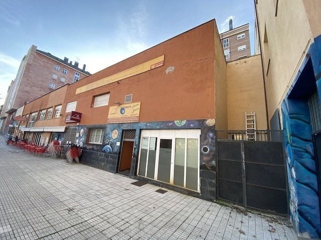 Local en Ponferrada, León en venta Foto del edificio- Imagen 1 de 9