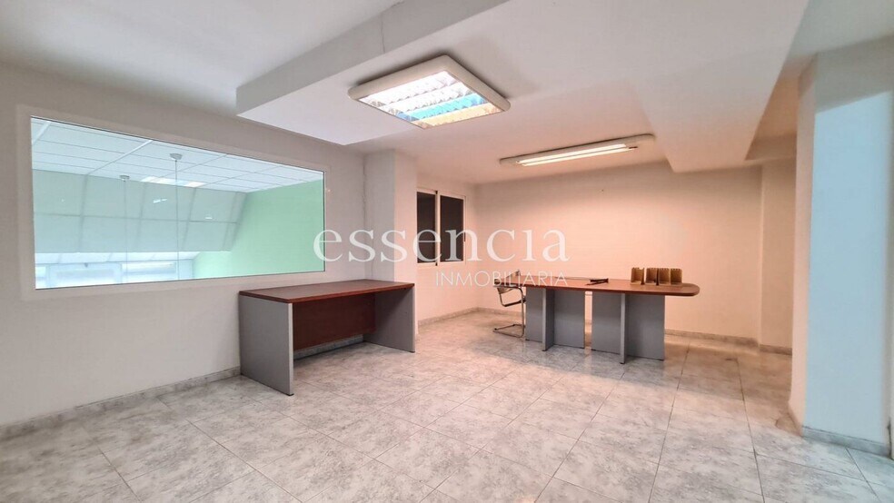 Local en Gandia, Valencia en venta - Foto del edificio - Imagen 2 de 24