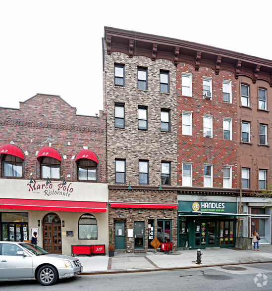 347 Court St, Brooklyn, NY en alquiler - Foto del edificio - Imagen 1 de 11