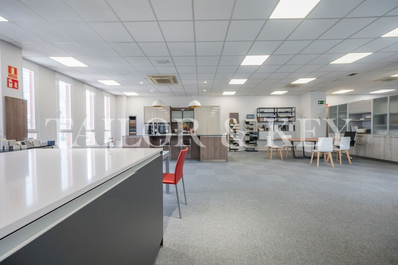 Madrid, MAD 28050 - Unidad 01 - - Foto del interior - Image 1 of 17