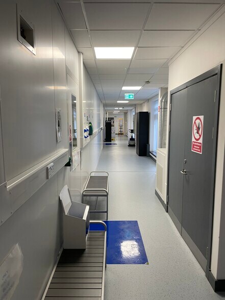 42 Research Ave N, Currie en alquiler - Foto del edificio - Imagen 3 de 15