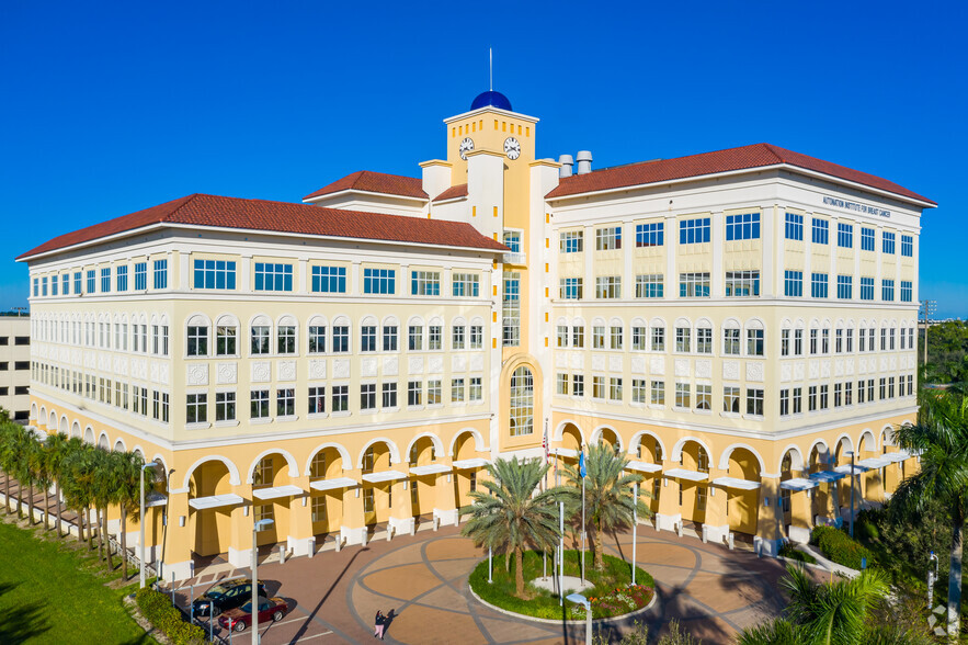 3300 S University Dr, Fort Lauderdale, FL en alquiler - Foto del edificio - Imagen 1 de 8