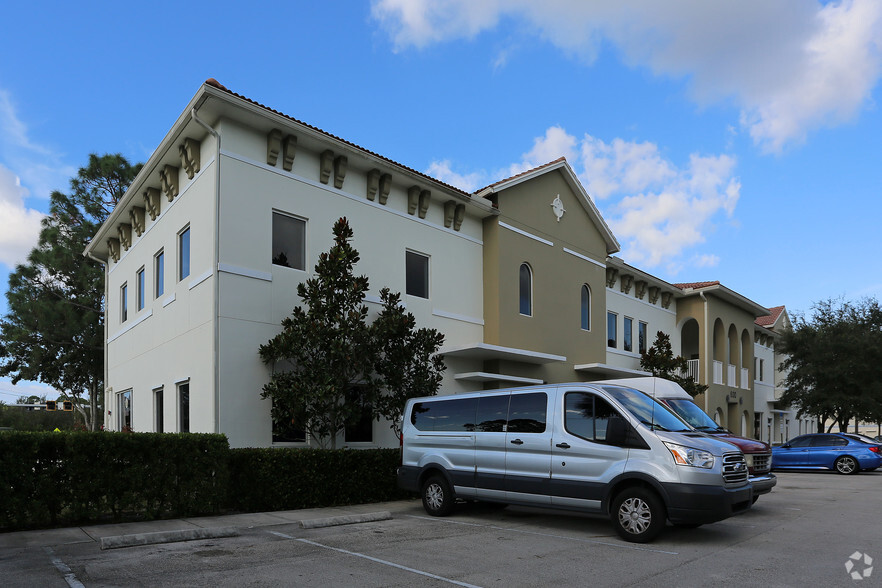 600 SW Darwin Blvd, Port Saint Lucie, FL en venta - Foto del edificio - Imagen 1 de 10