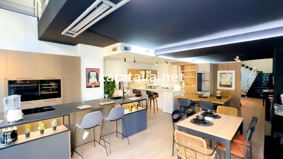 Local en Ontinyent, Valencia en venta - Foto del edificio - Imagen 3 de 18