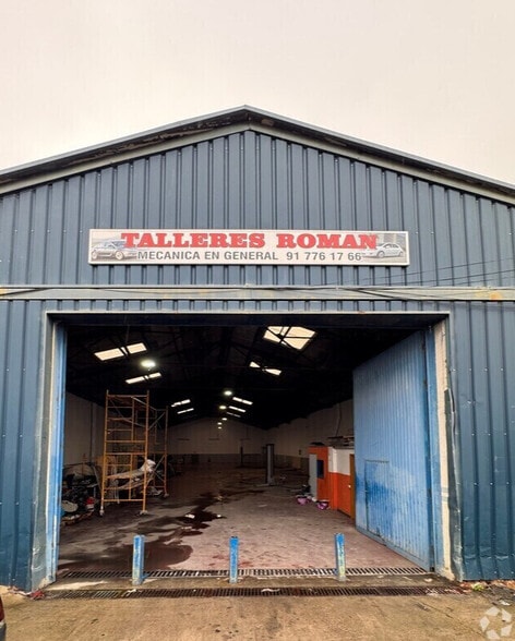 Carretera Vicálvaro Estación O´Donnell, 4, Madrid, Madrid en alquiler - Foto del edificio - Imagen 1 de 9