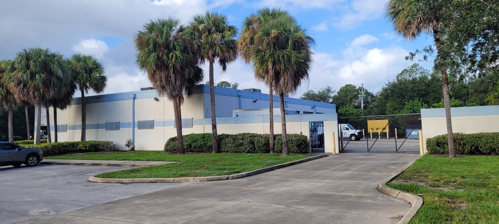 10002 Satellite Blvd, Orlando, FL en alquiler - Foto del edificio - Imagen 1 de 4