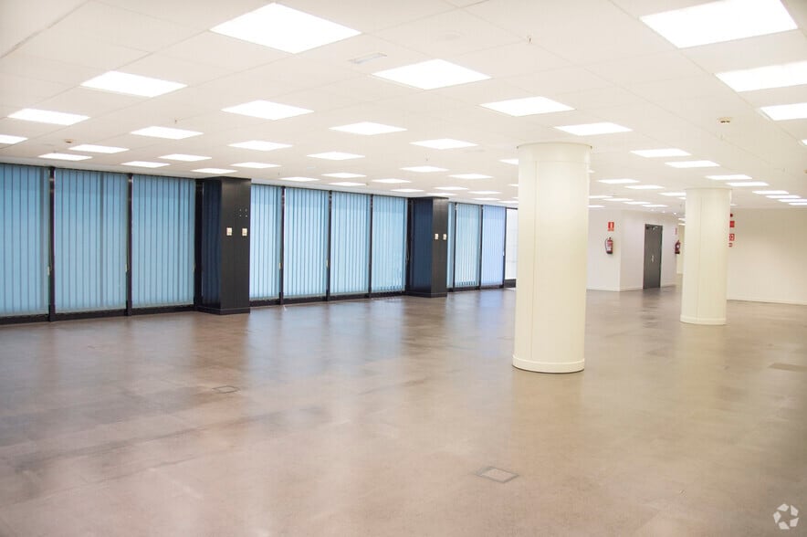 Calle Goya, 24, Madrid, Madrid en alquiler - Foto del edificio - Imagen 3 de 16