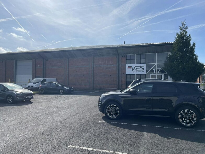 18 Barrs Fold Rd, Bolton en alquiler - Foto del edificio - Imagen 3 de 4