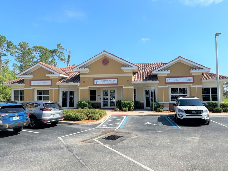 3075 Bobcat Village Center Rd, North Port, FL en venta - Foto del edificio - Imagen 2 de 9