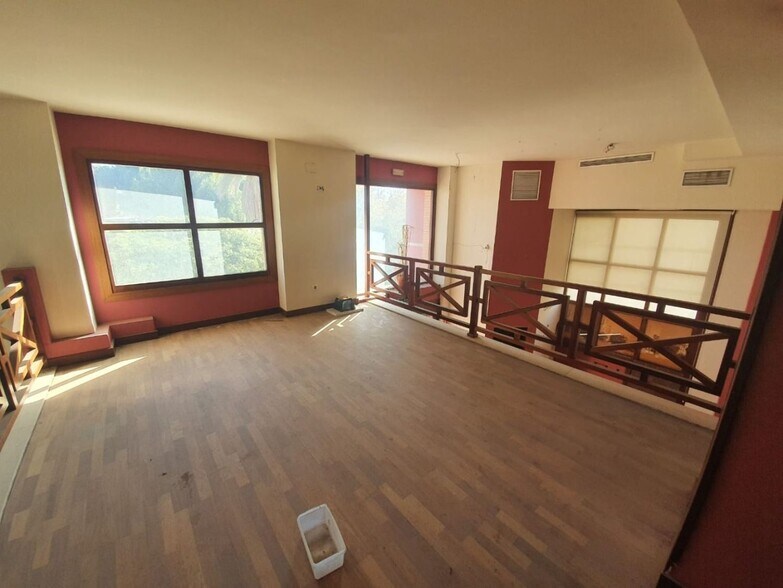 Local en SEVILLA en alquiler - Foto del edificio - Imagen 2 de 9