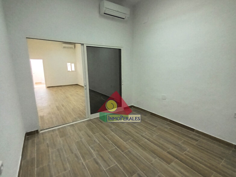 Local en Fuenlabrada, Madrid en alquiler - Foto del interior - Imagen 3 de 9