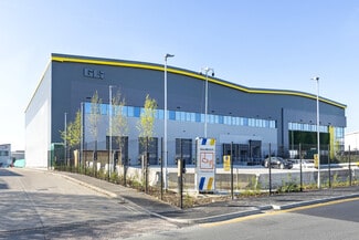 Más detalles de Queensway, Croydon - Nave en alquiler