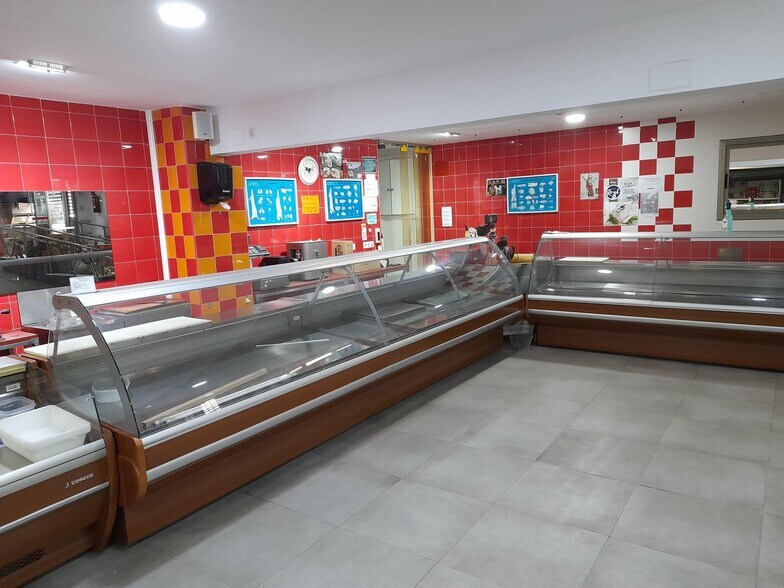 Local en Cáceres en venta - Foto del edificio - Imagen 3 de 18