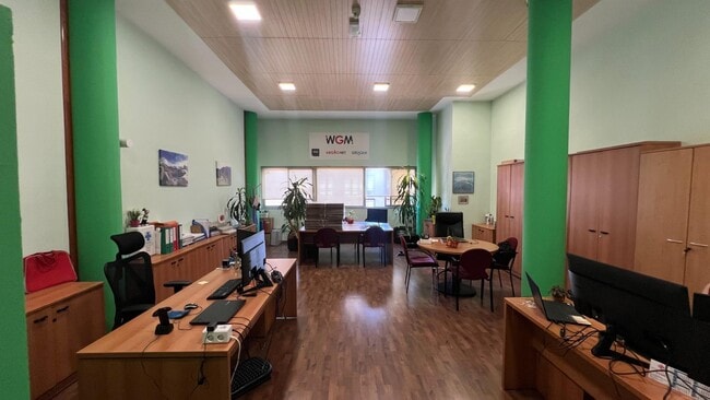 Más detalles de Avenida de la Industria, 37, Tres Cantos - Oficina en venta