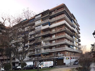 Más detalles de Calle Burdeos, 2, Móstoles - Edificio residencial​ en venta