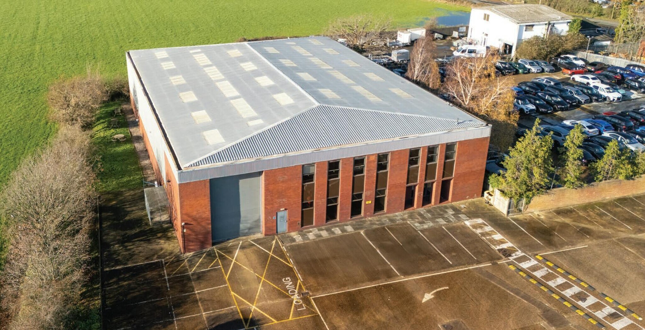 Old Brighton Rd, Lowfield Heath en alquiler Foto del edificio- Imagen 1 de 8