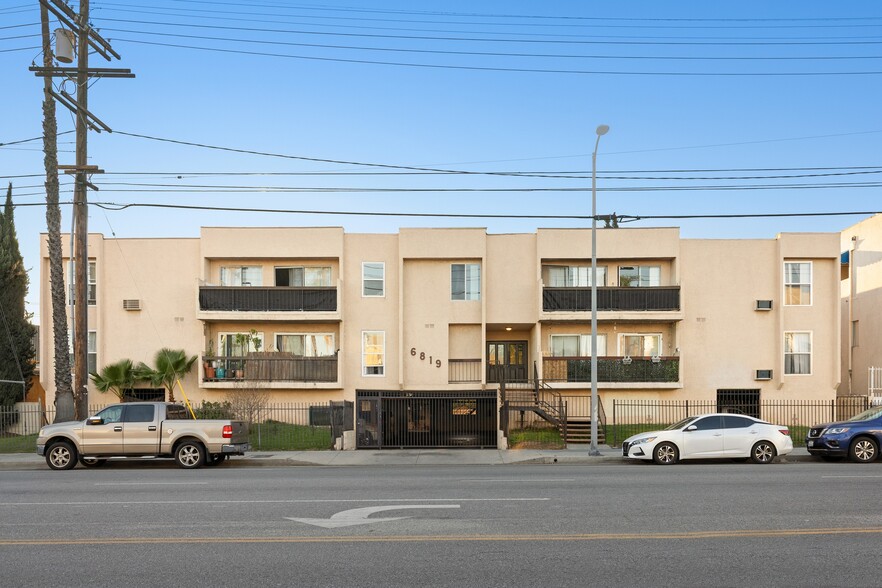 6819 Laurel Canyon Blvd, North Hollywood, CA en venta - Foto del edificio - Imagen 1 de 11