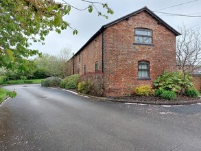 Cherry Tree Ln, Altrincham en alquiler Foto del edificio- Imagen 2 de 7