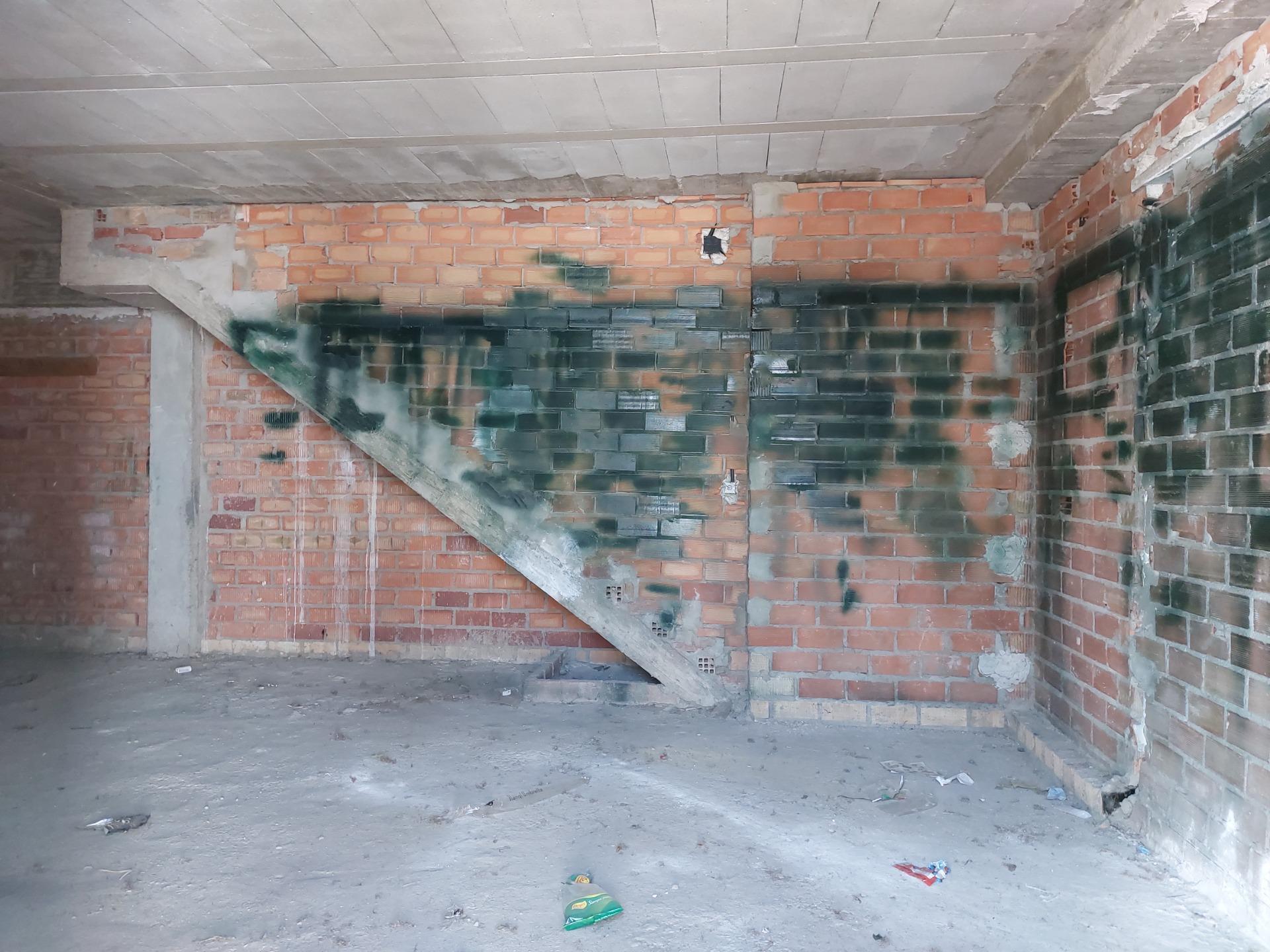 Local en Sanlúcar la Mayor, Sevilla en venta Foto del interior- Imagen 1 de 5