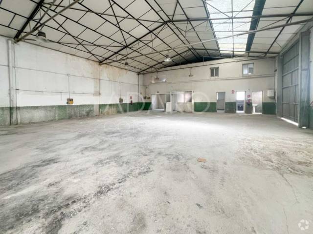 Nave en Paracuellos de Jarama, Madrid en venta - Foto del edificio - Imagen 2 de 11