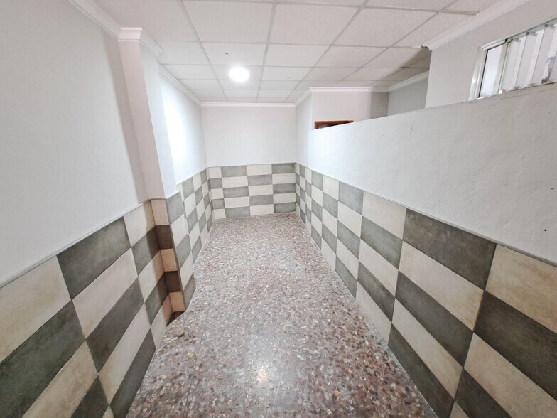 Local en Alzira en alquiler - Foto del edificio - Imagen 3 de 11