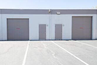 340 Freeport Blvd, Sparks, NV en alquiler Foto del edificio- Imagen 2 de 8