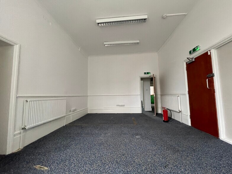6 Parchmore Rd, Thornton Heath en alquiler - Foto del edificio - Imagen 3 de 8