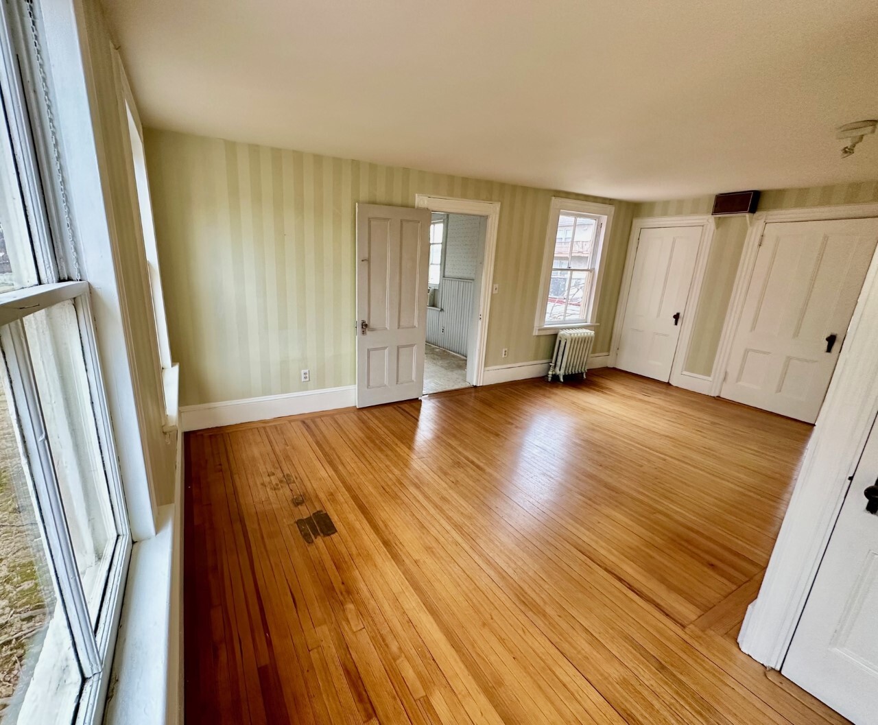 328 Bloomfield Ave, Caldwell, NJ en alquiler Foto del interior- Imagen 1 de 11