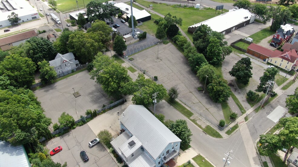 528 Willard st, Kalamazoo, MI en alquiler - Foto del edificio - Imagen 3 de 3