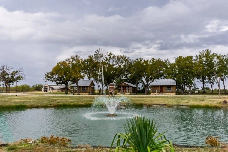 10296 E US Highway 290, Fredericksburg, TX en venta - Foto principal - Imagen 1 de 17