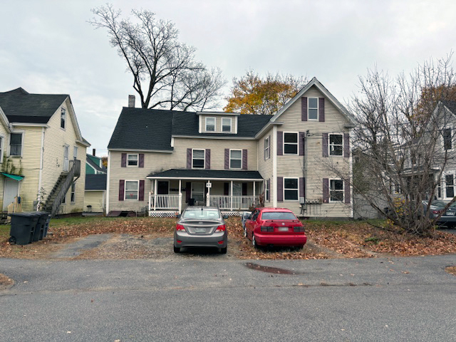 82 Whitney St, Auburn, ME en venta - Foto del edificio - Imagen 2 de 4