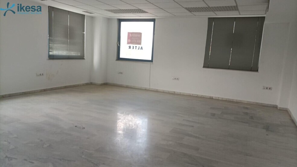 Oficina en SEVILLA en venta - Foto del interior - Imagen 3 de 18