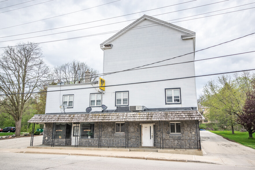 200 W Washington St, Slinger, WI en alquiler - Foto del edificio - Imagen 1 de 9