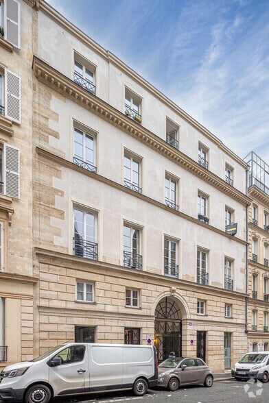 20 Rue Jean-Baptiste Pigalle, Paris en alquiler - Foto del edificio - Imagen 2 de 2