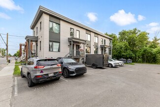 Más detalles de 586 Rue Labelle, Saint-jerome, QC - Edificio residencial en venta