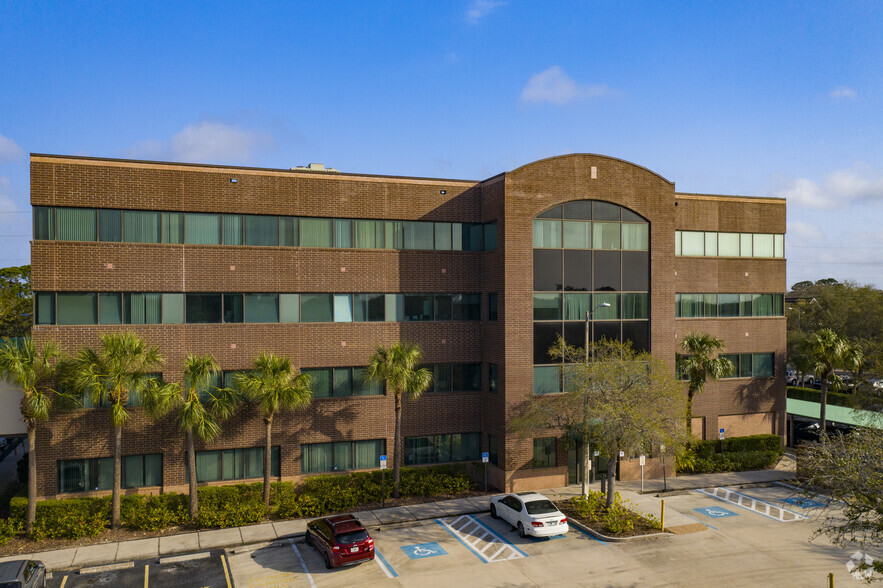 6450 38th Ave N, Saint Petersburg, FL en alquiler - Foto del edificio - Imagen 3 de 10