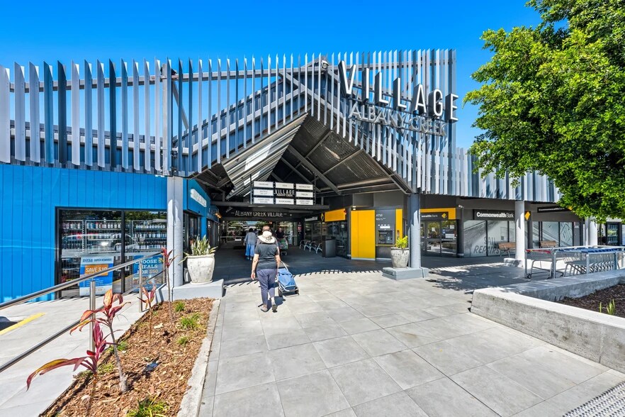 700 Albany Creek Rd, Moreton Bay en alquiler - Foto del edificio - Imagen 2 de 7