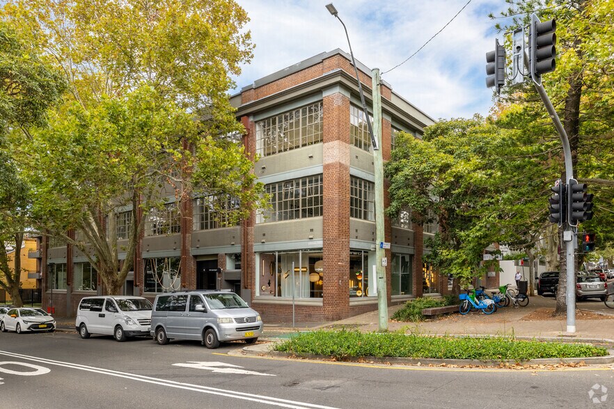 151 Foveaux St, Surry Hills en alquiler - Foto del edificio - Imagen 3 de 5