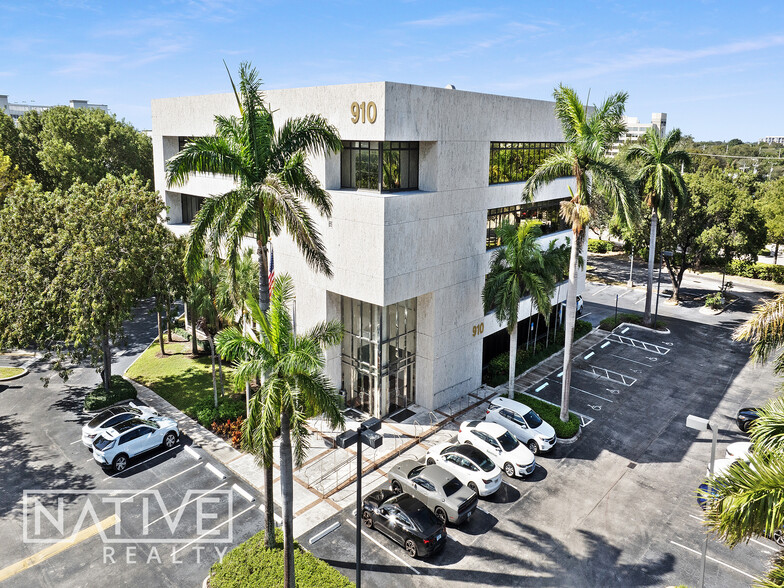 910 SE 17th St, Fort Lauderdale, FL en alquiler - Foto del edificio - Imagen 1 de 37